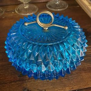💚 Vintage Diamond Point Covered Blue Glass Powder Jar Candy Dish Metal Handle